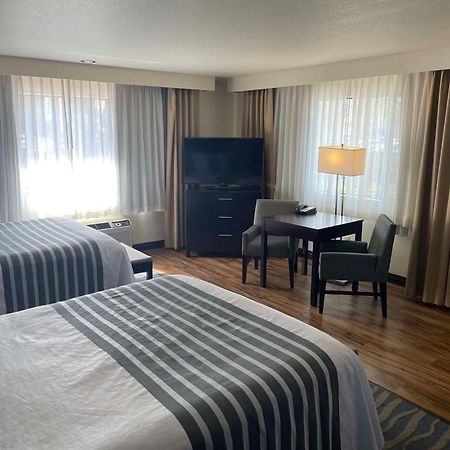 Best Western Plus Edmonds Harbor Inn Esterno foto