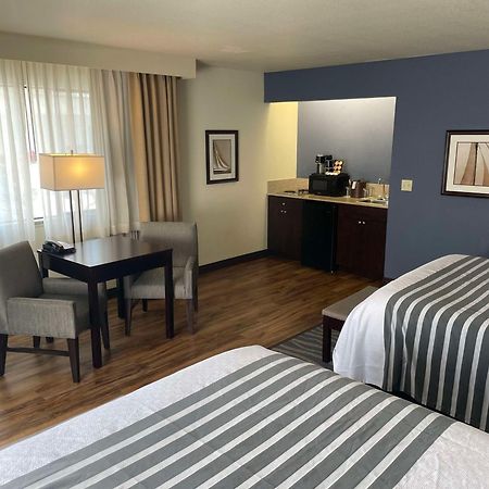 Best Western Plus Edmonds Harbor Inn Esterno foto