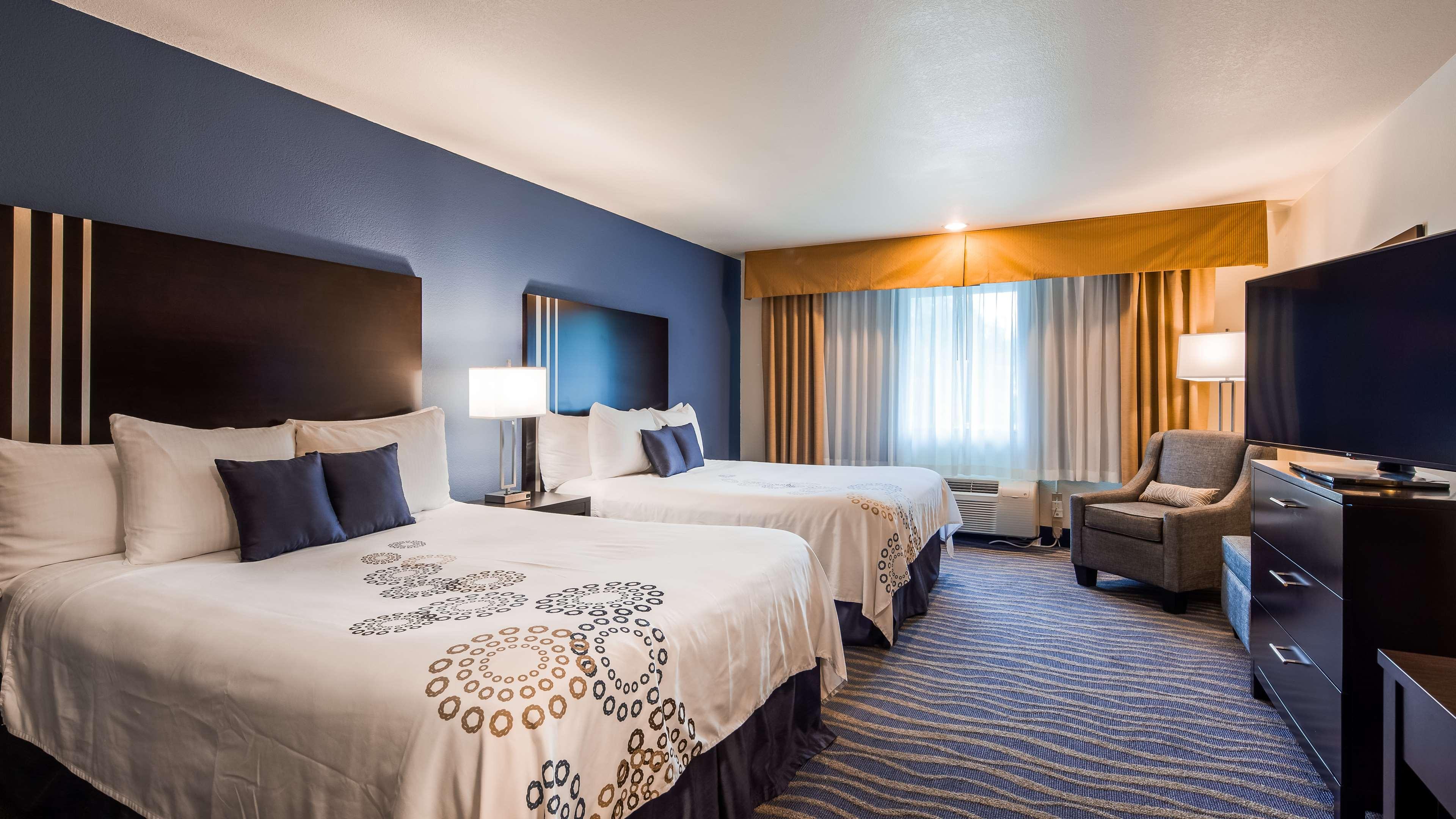 Best Western Plus Edmonds Harbor Inn Esterno foto