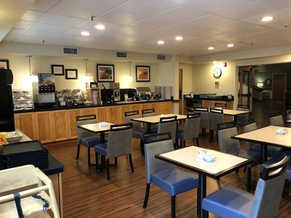 Best Western Plus Edmonds Harbor Inn Esterno foto