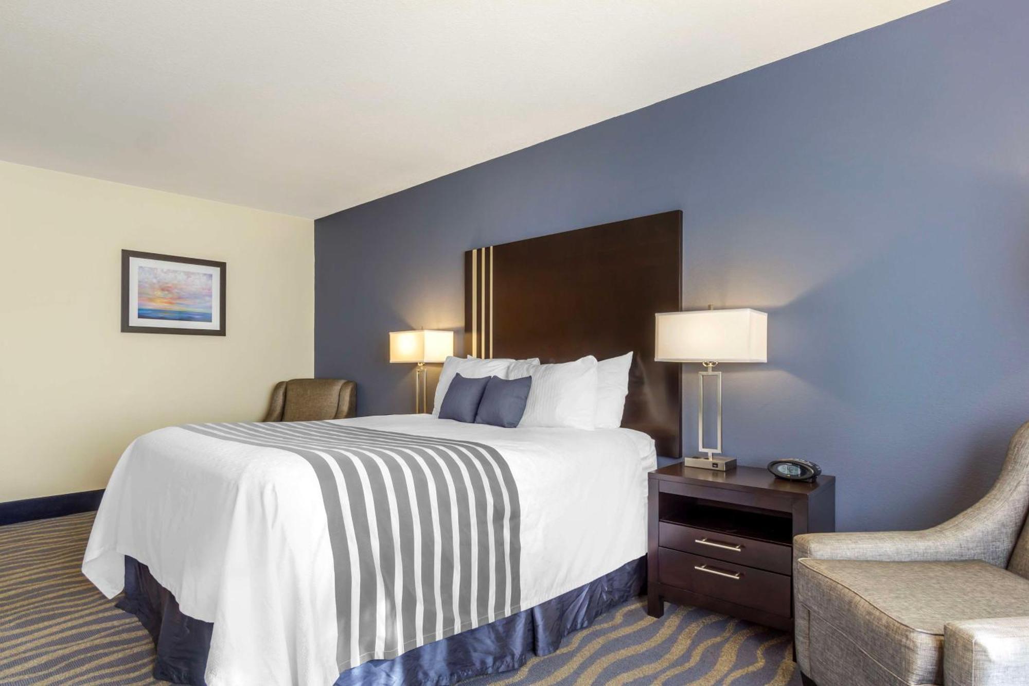 Best Western Plus Edmonds Harbor Inn Esterno foto