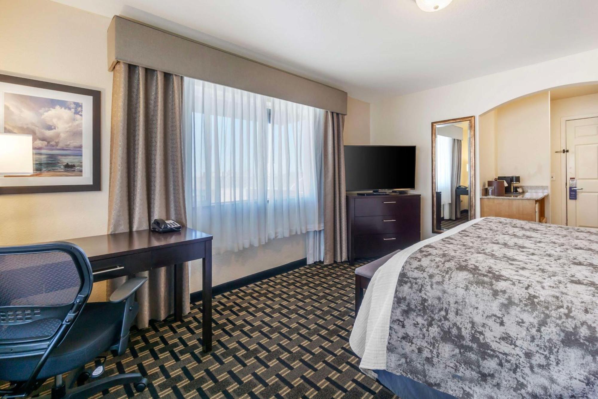 Best Western Plus Edmonds Harbor Inn Esterno foto