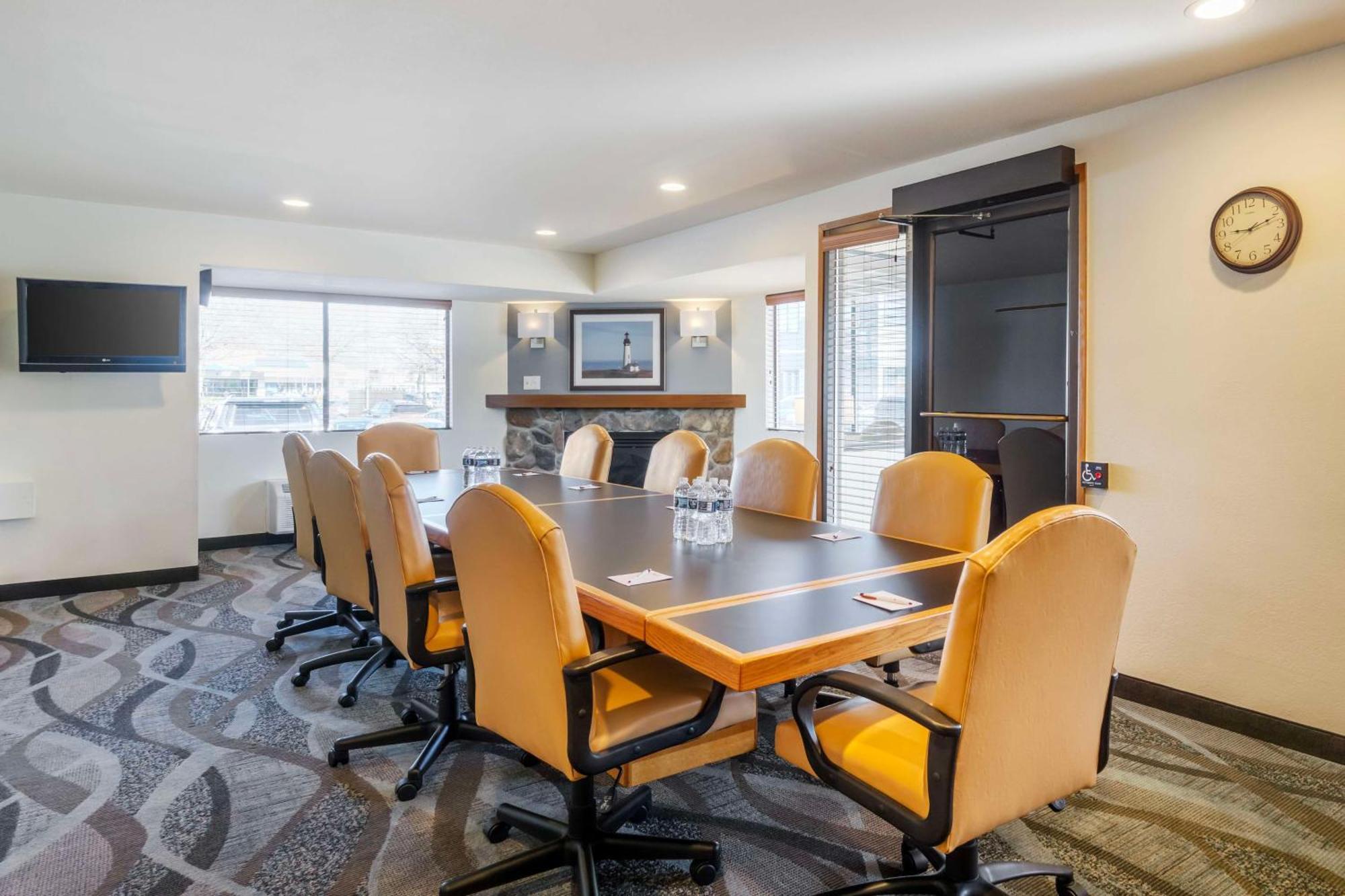 Best Western Plus Edmonds Harbor Inn Esterno foto
