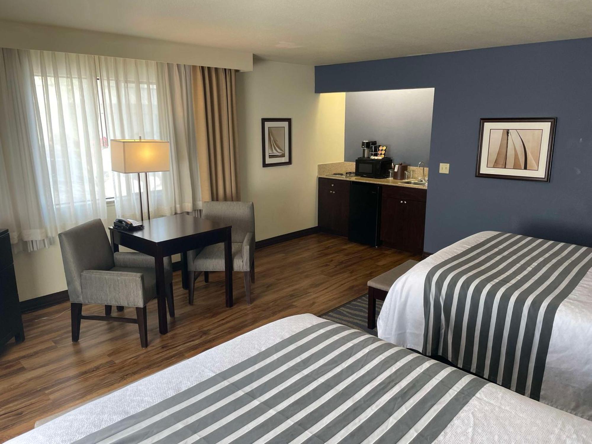Best Western Plus Edmonds Harbor Inn Esterno foto