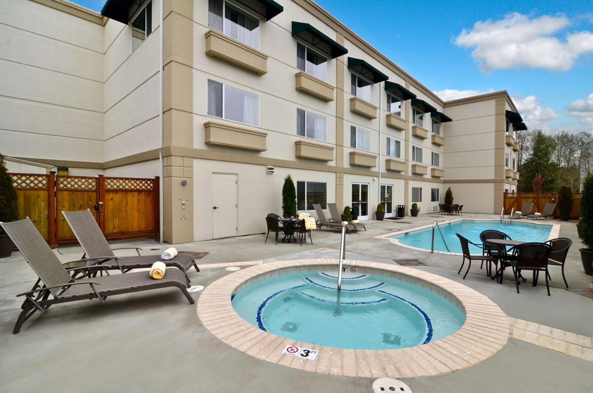 Best Western Plus Edmonds Harbor Inn Esterno foto
