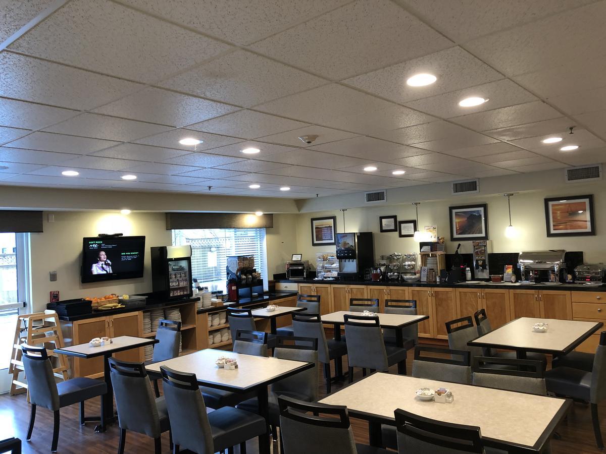 Best Western Plus Edmonds Harbor Inn Esterno foto